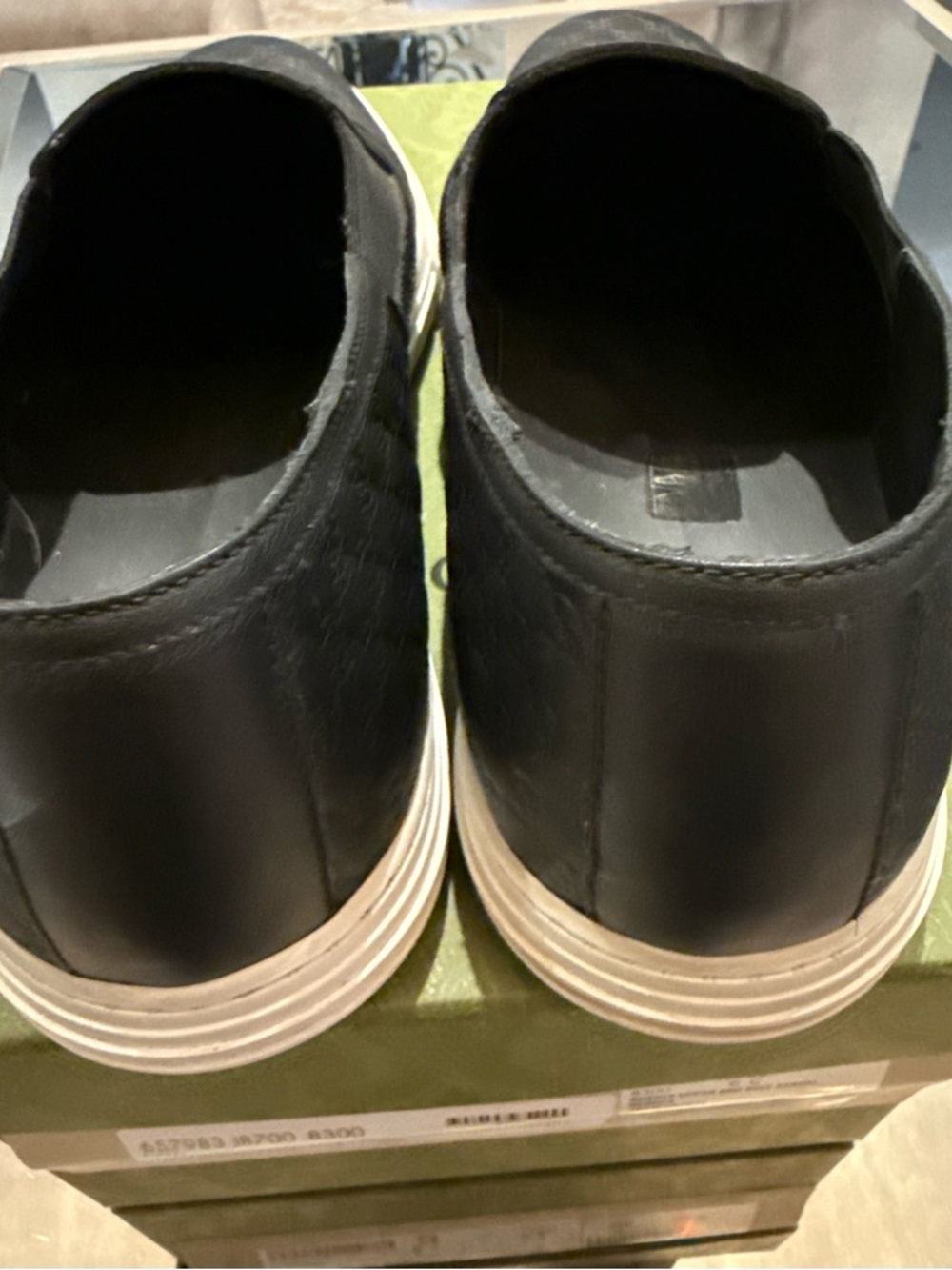 Gucci Black Textured Leather Slip-On Loafers - Picture 4 of 9